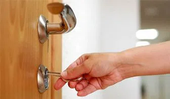 Metro Master Locksmith Oak Park, IL 708-297-9141 Metro Master Locksmith Oak Park, IL 708-297-9141 - 13-Re-Key-Locks