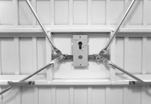 Metro Master Locksmith Oak Park, IL 708-297-9141 - 9-Garage-Door-Locks